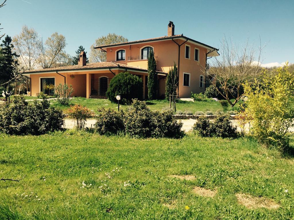 Bed & Breakfast Le Piagge Scurcola Marsicana Bagian luar foto